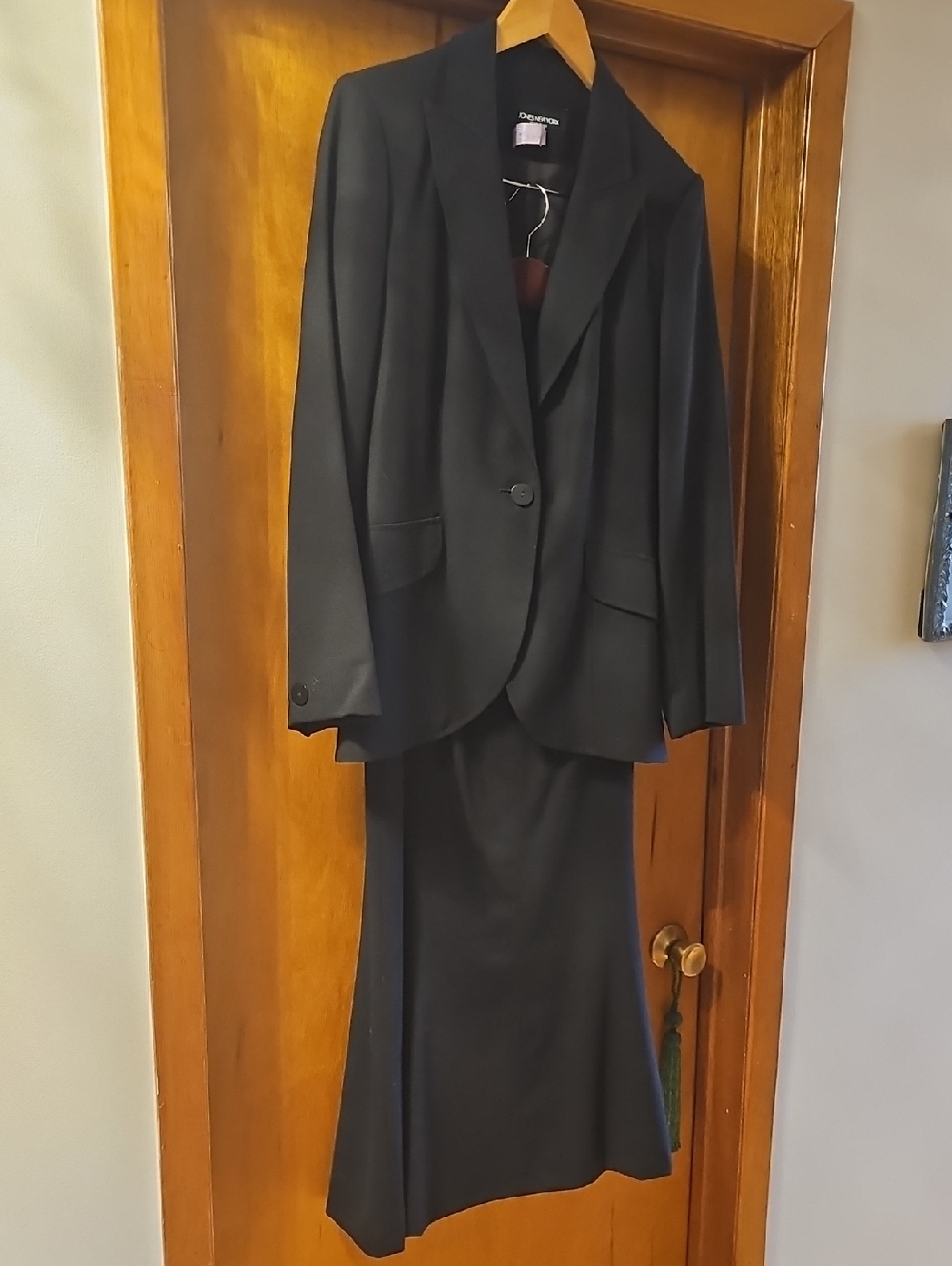 Jones New York Brown Women’s Two-Piece Skirt Suit